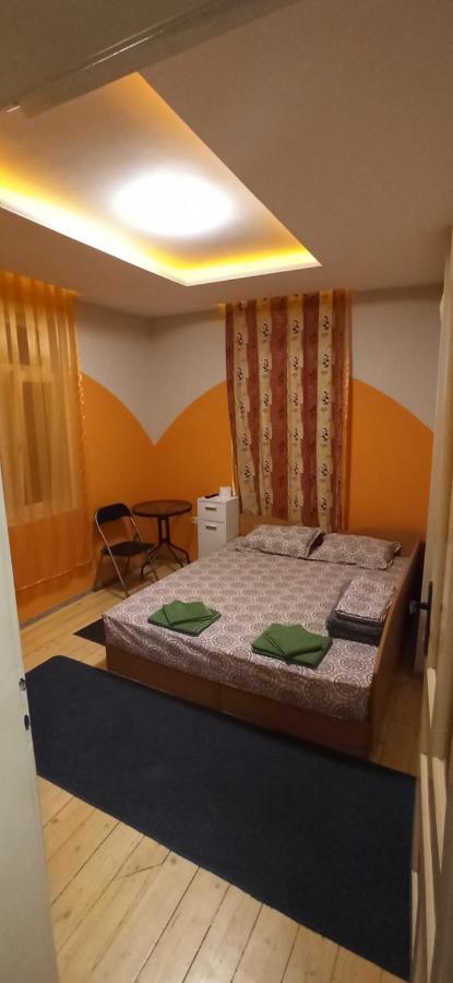 Hotel Къща Gabrovo Esterno foto